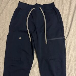 New Fabletics Scrub Joggers